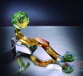 匠心傳承，流光溢彩——探訪浙江省浦江遠方水晶琉璃工藝品廠